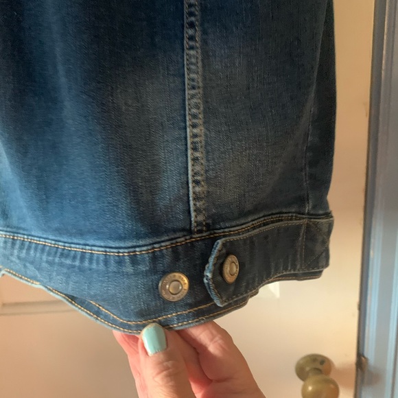 Kenzie Denim distressed vest - Picture 8 of 16